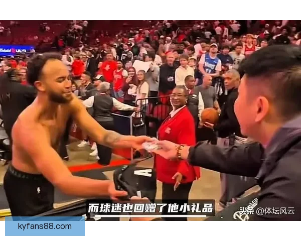 李凯尔：华子能力突出能融入球队想夺冠必须客场战胜强队